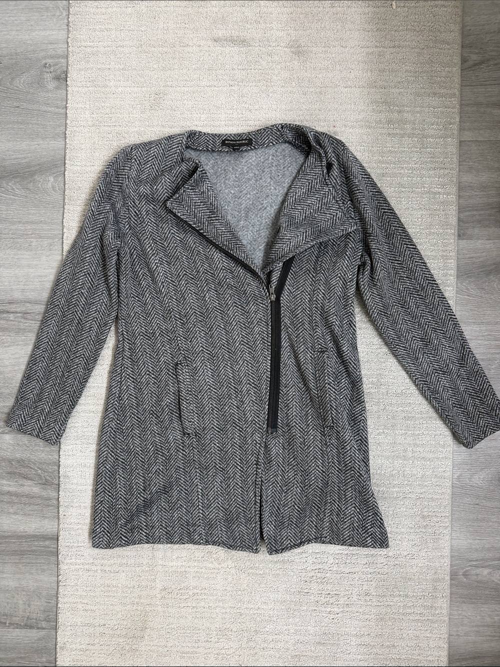 Banana Republic Gray Herringbone Zip-Front Sweater Cardigan